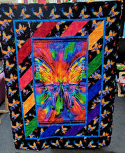 Load image into Gallery viewer, Butterfly Quilt