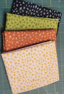 Curated Blooms Fat Quarter Bundle (21 pieces)