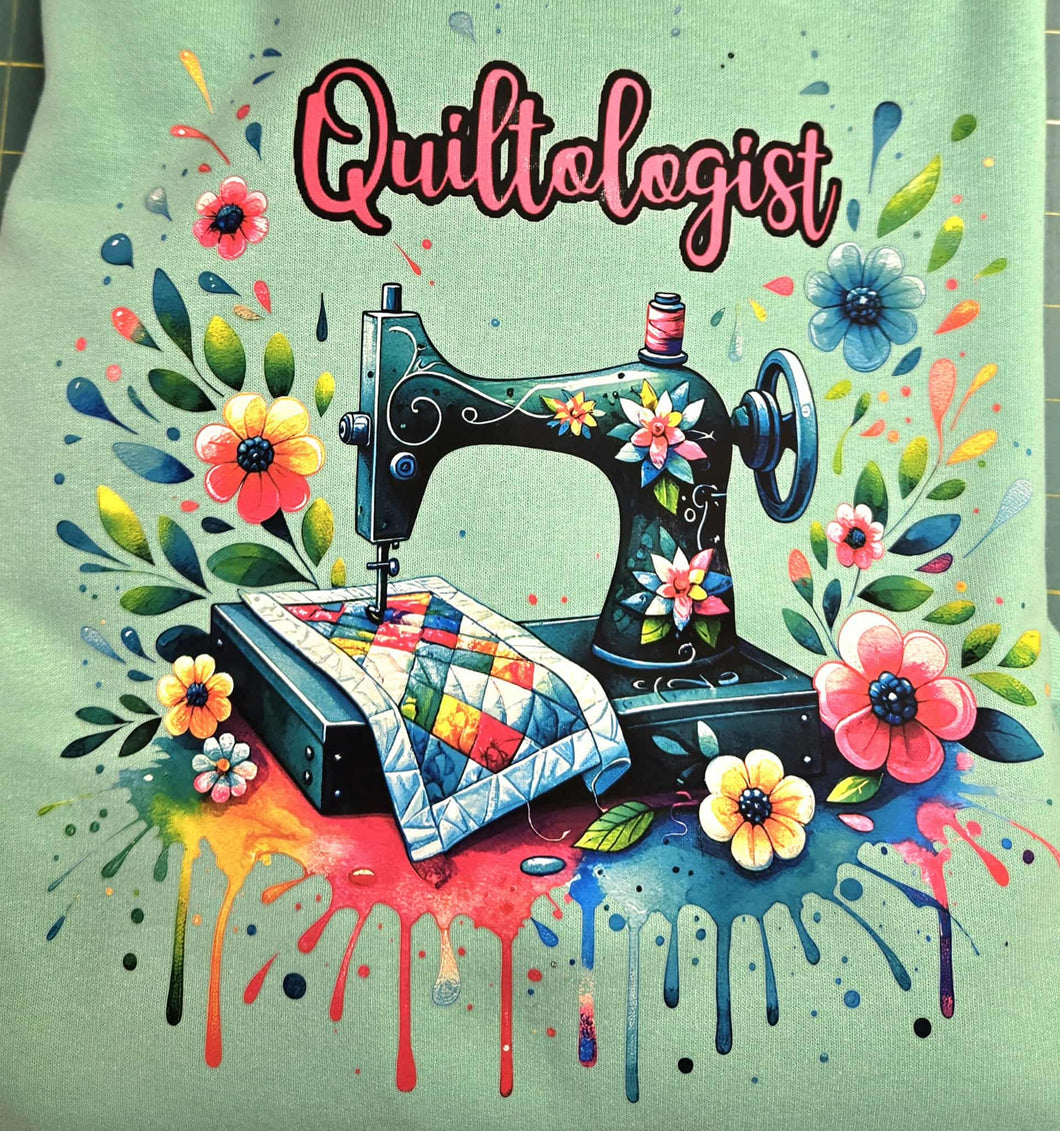 Crew Sweatshirt - Quiltologist