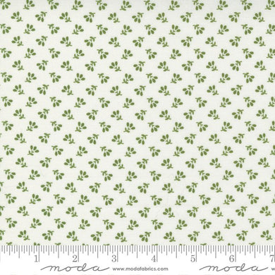 Little Berries - Spruce on White 55247 21