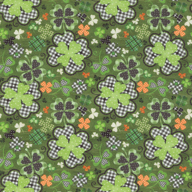 Shamrockin' 3WI22243-GRN by Beth Albert for 3 Wishes Fabrics