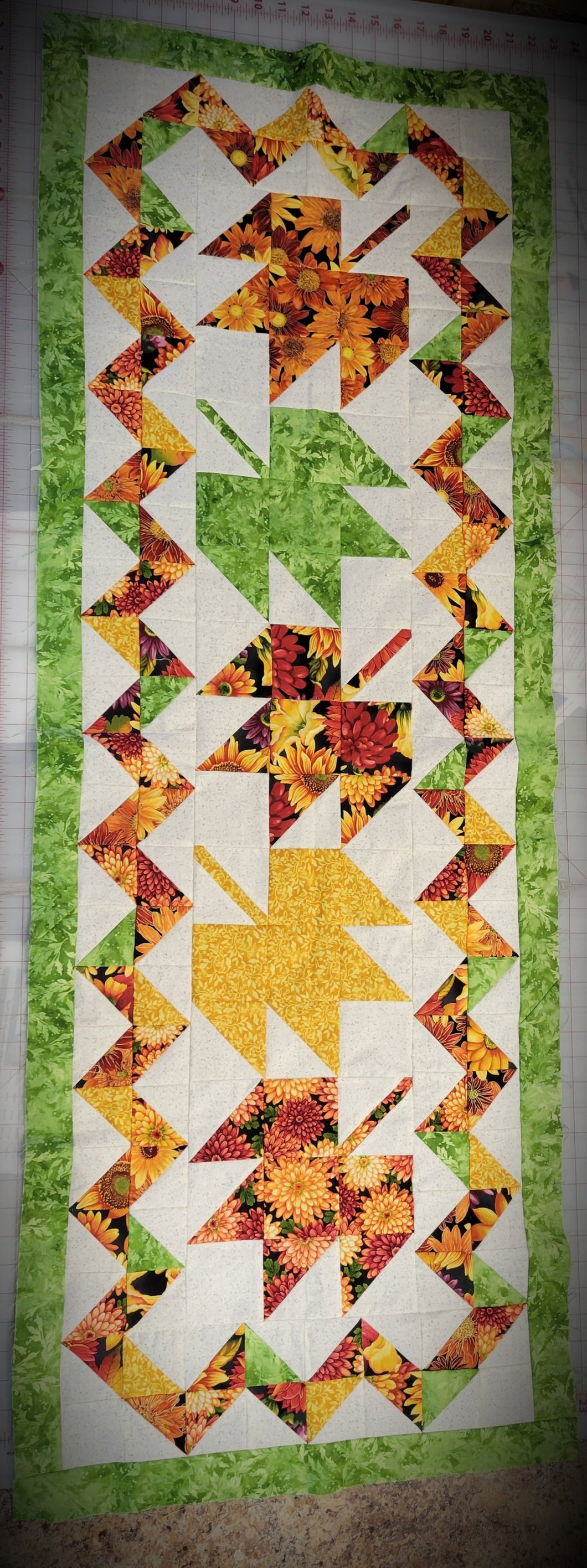 Demo - Maple Leaf Fall Table Runner Demo/Pattern ONLY Part 1 & 2