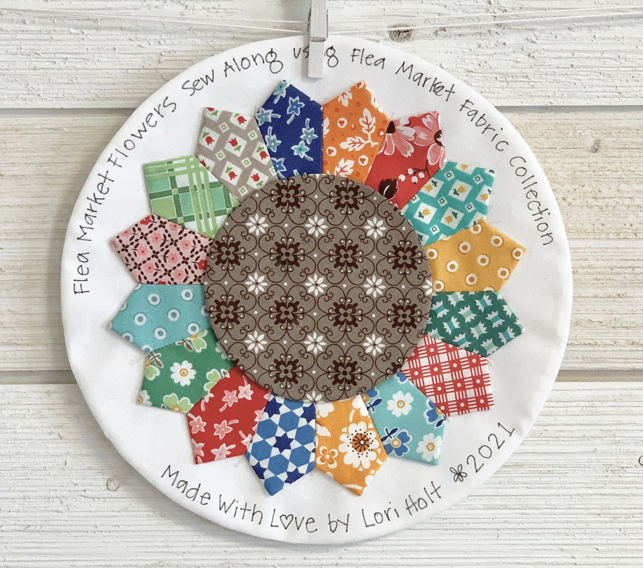 Pie Ruler Lori Holt Pie Ruler Demo – K&K Logo