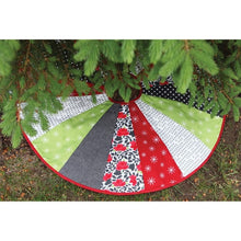 Load image into Gallery viewer, Quilt As You Go Pre-Printed Batting JUTJT-1492 Tree Skirt